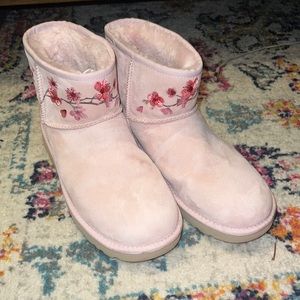 Cherry Blossom Pink Uggs